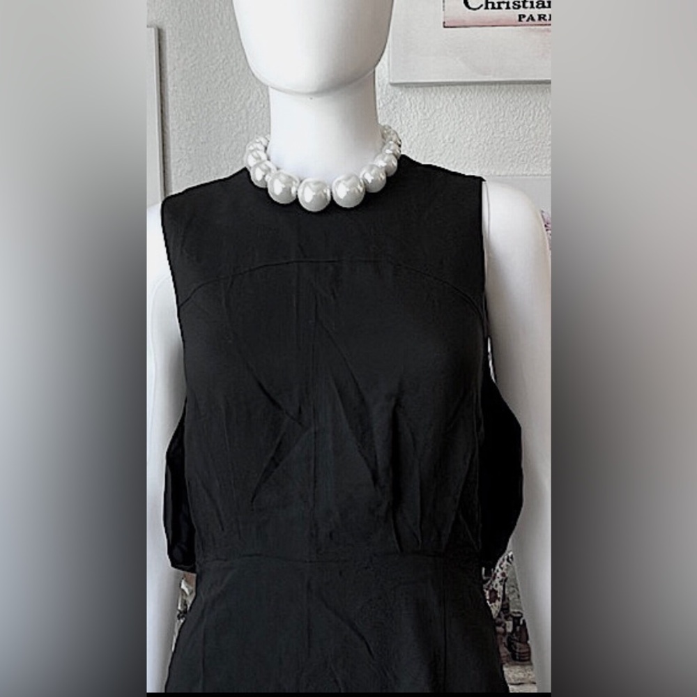 L’agence Modest And Conservative Basic Sleeveless… - image 2